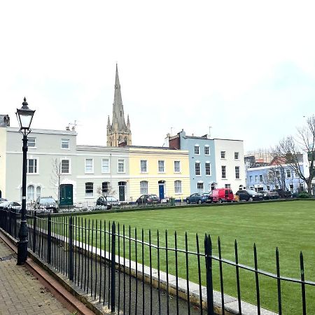 Am Living - Cheltenham Town Centre - St Georges Square Ngoại thất bức ảnh