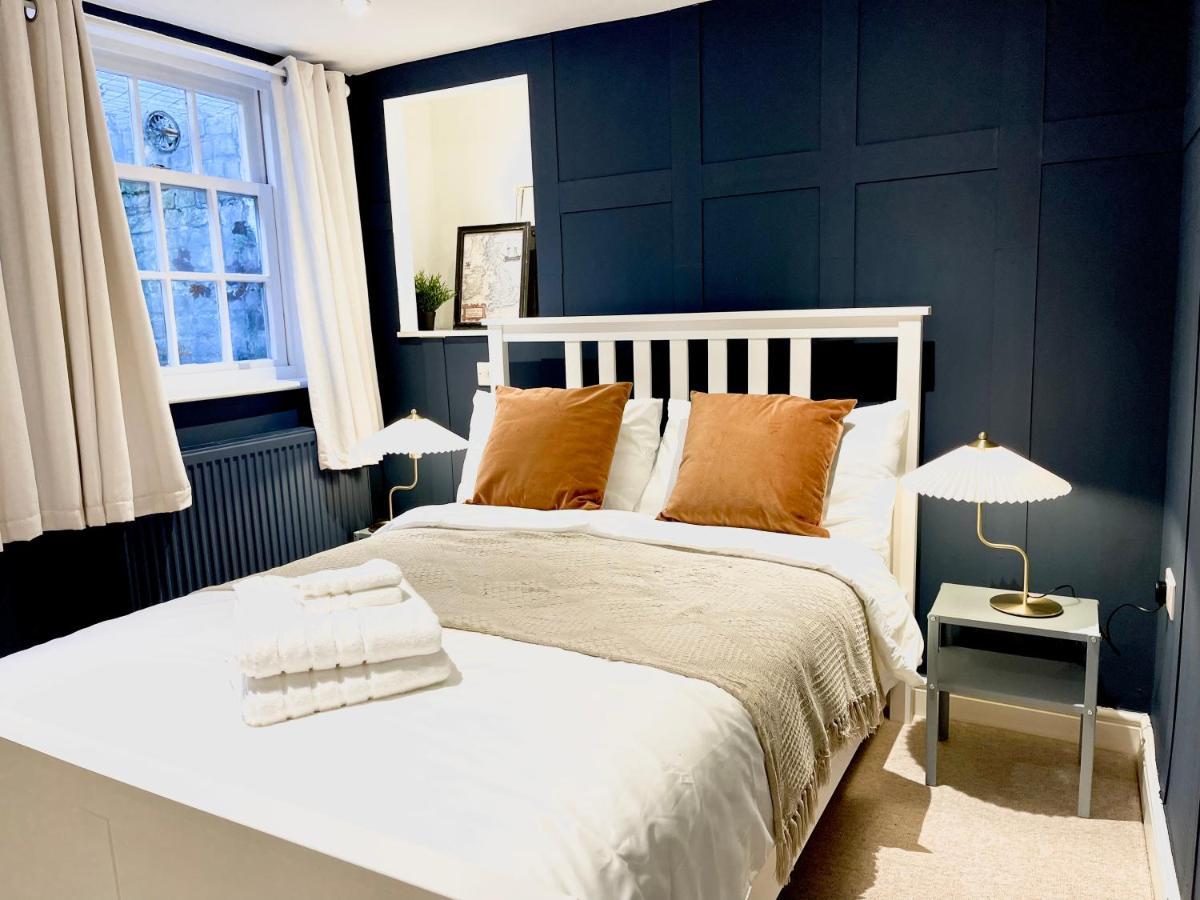 Am Living - Cheltenham Town Centre - St Georges Square Phòng bức ảnh